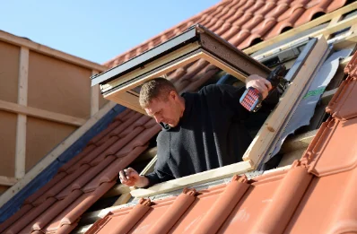 Pose de fenêtres de toit Velux à Prez